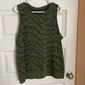 Swiftly relaxed fit tank